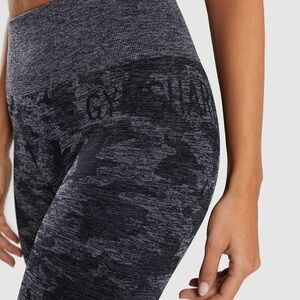 Gymshark Camo Seamless Leggings EUC Size Medium